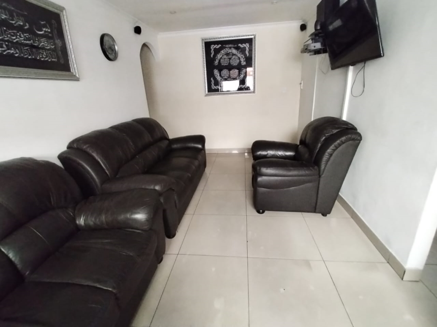 4 Bedroom Property for Sale in Mitchells Plain Central Western Cape
